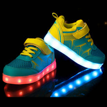 Children Luminous Sneakers 2016 New Spring Kids Sneakers Rechargeable Colorful LED Shoes for Girls Boys Shoes With light-kids