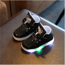 KKABBYII NEW Children Light Up Sneakers Kids LED Luminous Shoes Boys Girls Colorful Flashing Lights Sneakers Size 21-30
kids