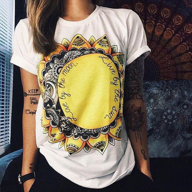 CWLSP Fashion Women T Shirts Short Sleeve women Print Letters T-Shirts Female Retro Graffiti Flower Tops Tee Lady T Shirts QA876
women