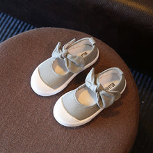 Fall 2016 Children Shoes Girls Canvas Shoes Fashion Bowknot Comfortable Kids Casual Shoes Sneakers Toddler Girls Princess Shoes
kids